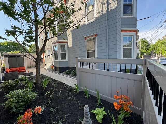 Building Photo - 91 Gray St