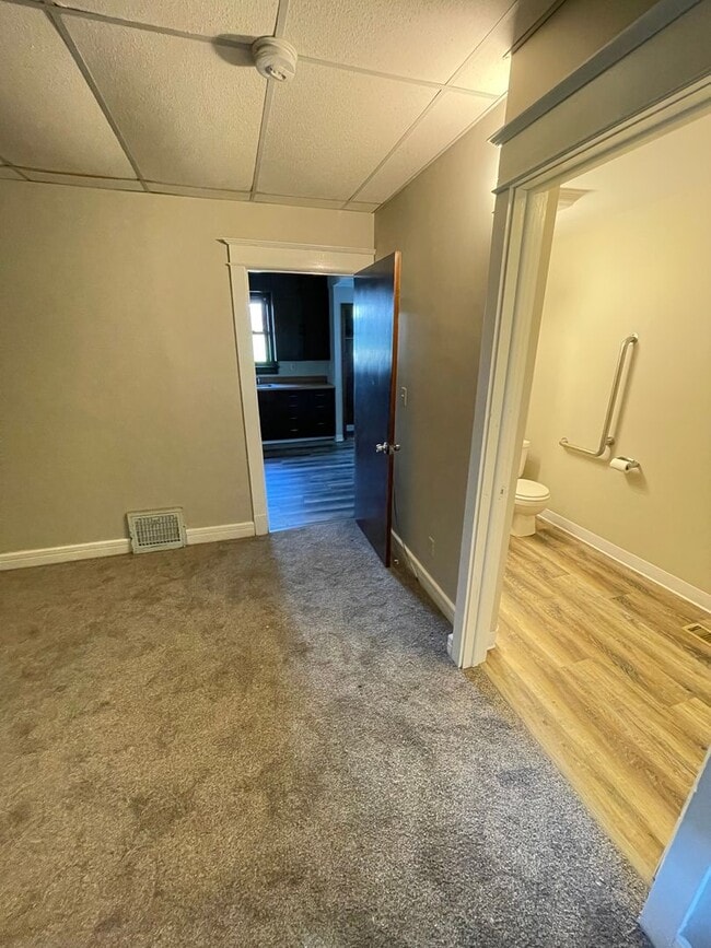 Building Photo - Available June 13th - 4 BED 2 BATH