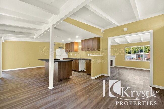 Building Photo - 1114 Coronel Ave