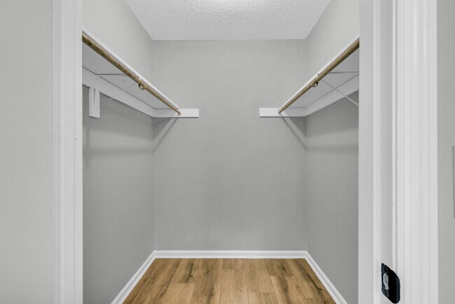 Building Photo - Location, Space and convenience at this adorable home.