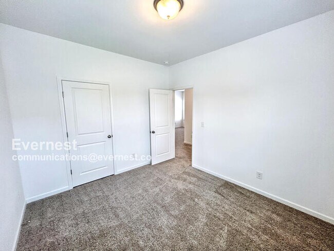 Building Photo - 3604 Pelham Wood Dr