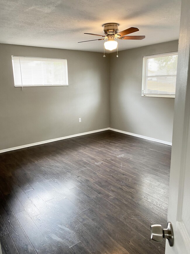 Building Photo - 6311 Edenmore Ave