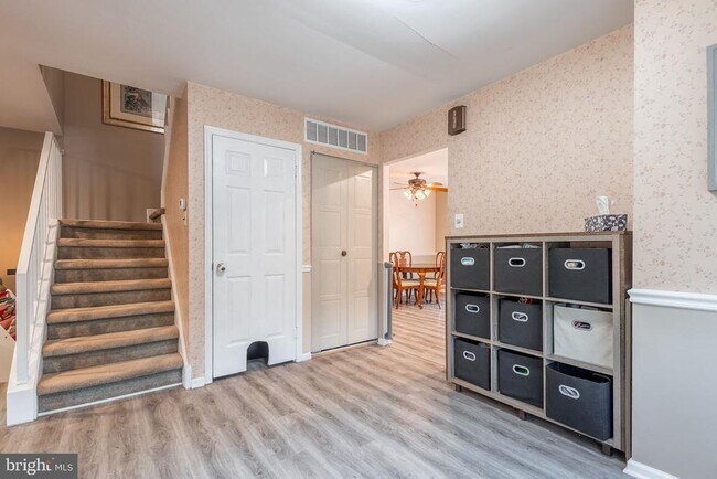 Building Photo - 3473 E Gate Pl