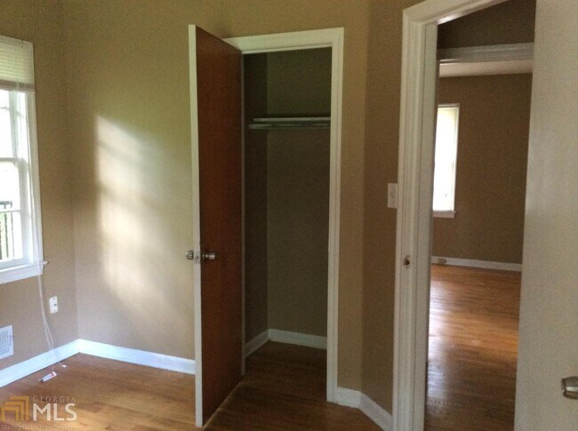 Building Photo - 2913 Horse Shoe Dr