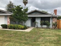 Building Photo - 545 Bluefield Ave