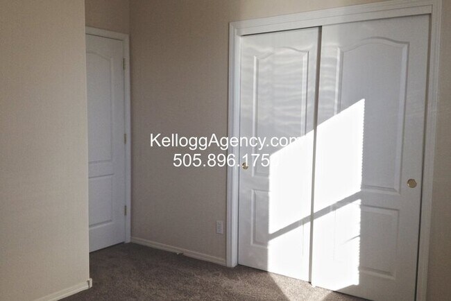 Building Photo - COMING SOON - 3 Bedroom in Cabezon Subdivi...