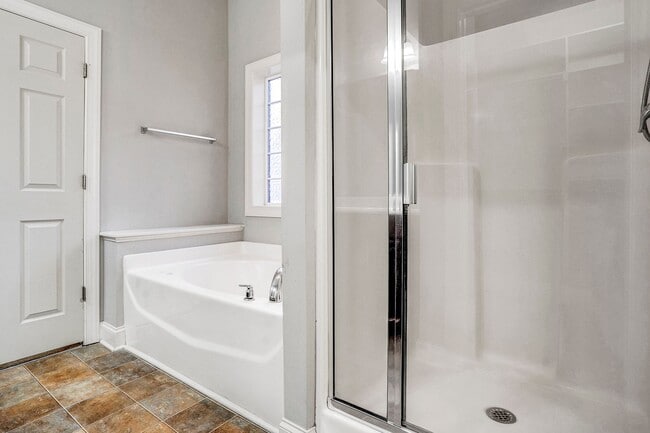 Building Photo - Don't miss this RARE opportunity! Spectacular 4 bed 3 bath RANCH style home Coming Soon!