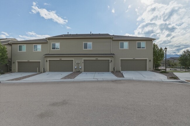 Building Photo - 2093 Birmingham Loop