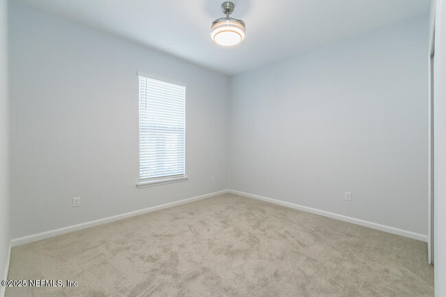Building Photo - 281 Ness Cir