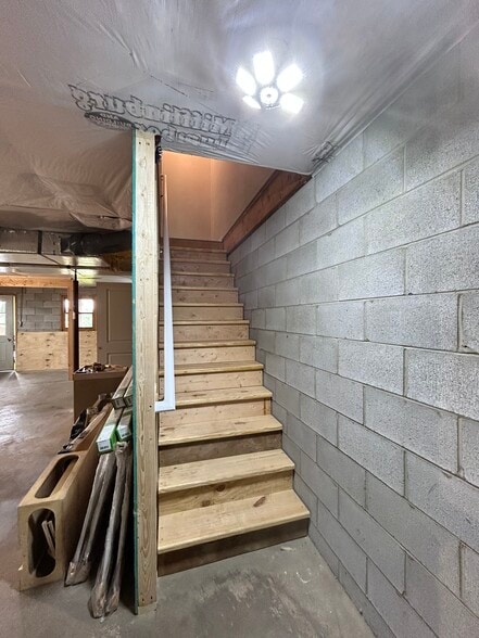 Basement Steps - 556 Becker St