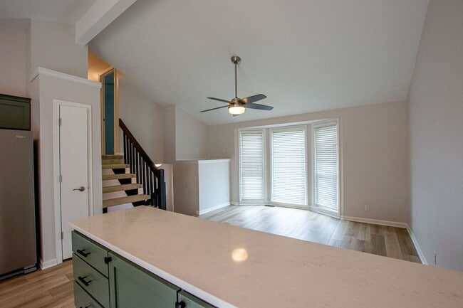 Building Photo - Super Cute 3 Bedroom / 2.5 Bath Home!