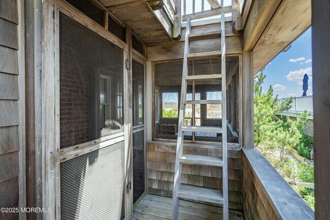 Building Photo - 146 Sunset Ln