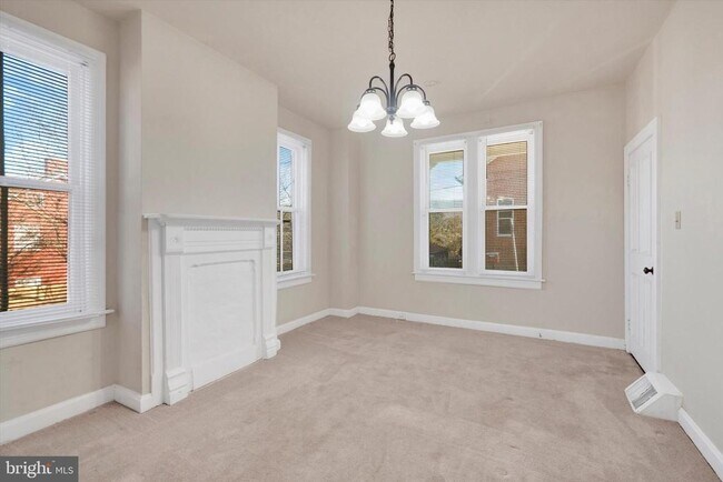 Building Photo - 4300 Main St