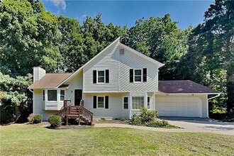 Building Photo - 101 Chantilly Ln