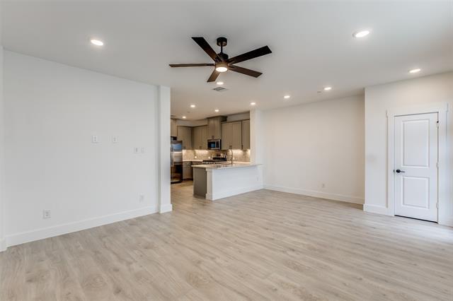 Building Photo - 851 Lennox Dr