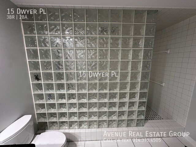 Building Photo - 15 Dwyer Pl