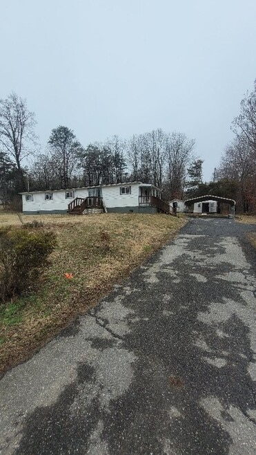 Building Photo - 1320 English Tavern Rd