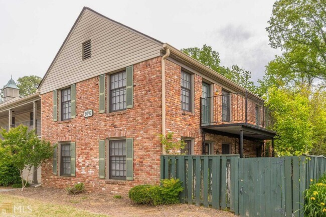 Building Photo - 3097 Colonial Way