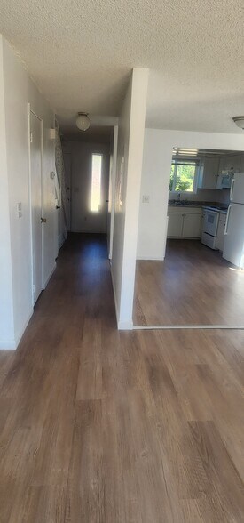 Passage - 4304 S Cedar St