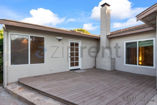 Building Photo - 34348 Atteridge Ct