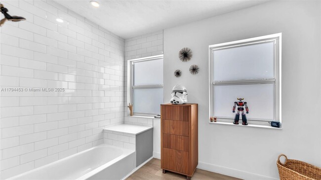Building Photo - 6720 SW 48th St