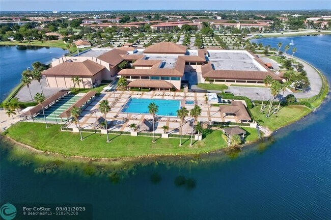 Building Photo - 12600 SW 5th Ct