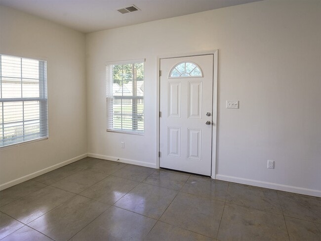 Building Photo - Built in 2019. 4 beds, 2.5 bath home with easy access to 51 and 385.