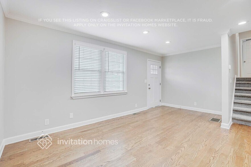 Building Photo - 2287 Wallingford Dr