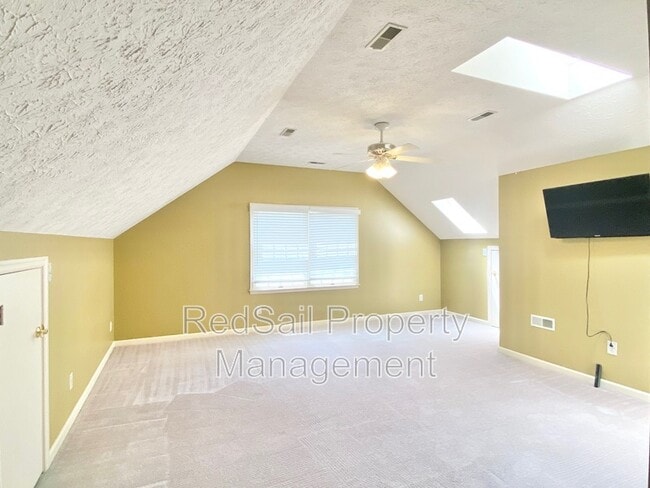 Building Photo - 100 Kanawah Run