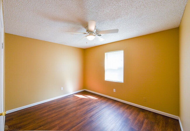 Building Photo - 102 Circle A S