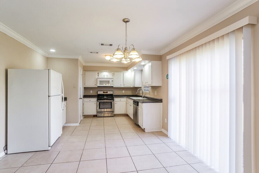 Building Photo - 19919 Big Timber Dr