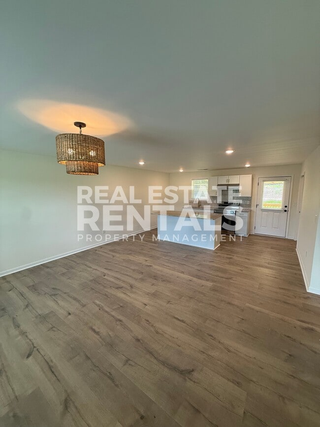 Building Photo - 5272 Slasham Rd