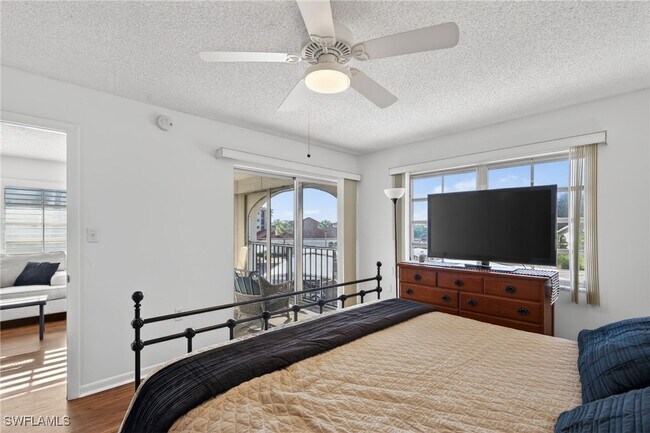 Building Photo - 5 High Point Cir W