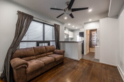 Building Photo - 3718 W Belmont Ave