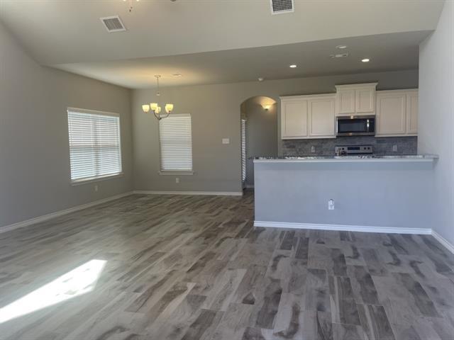 Building Photo - 3324 White Horse Dr