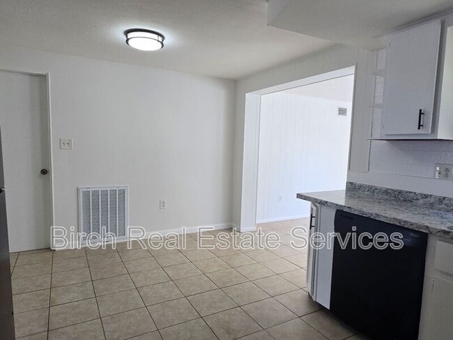 Building Photo - 5052 Cougar Loop