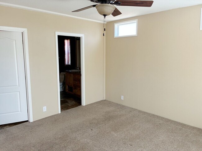 Building Photo - Beautiful 3 Bed, 2 Bath Home in Idaho Falls, Idaho!