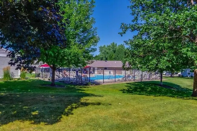 Building Photo - 231 Sunset Ct