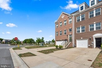 Building Photo - 5754 Frederick Douglas Pl