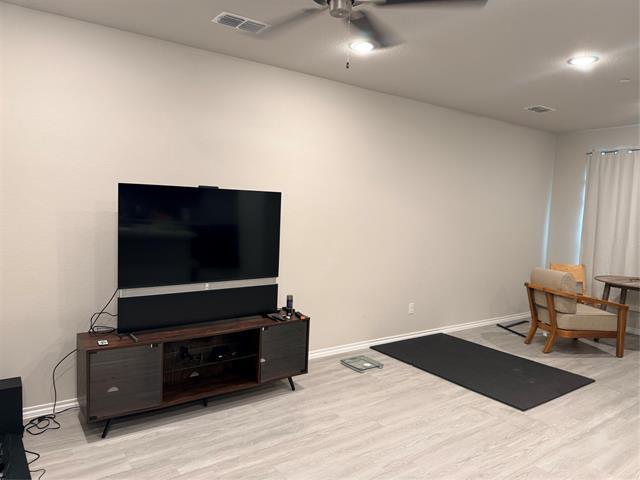 Building Photo - 2909 Bluets Dr