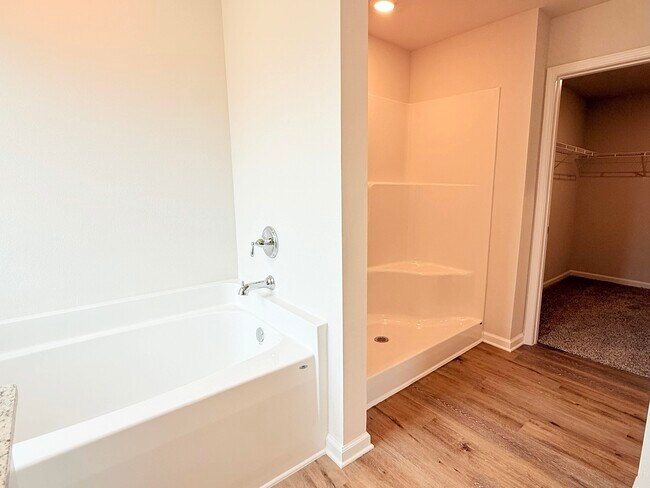 Building Photo - 1946 Tree Swallow Dr