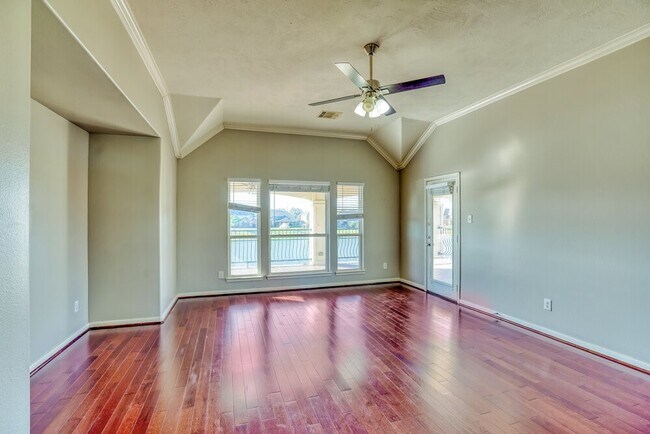 Building Photo - 17427 Stamford Oaks Dr