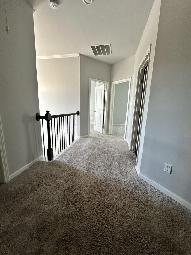 Building Photo - Beautiful 4BR Home in Mundy Mill | Corner Lot | Resort-Style Amenities