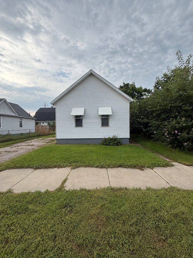 Building Photo - 1322 Idaho St