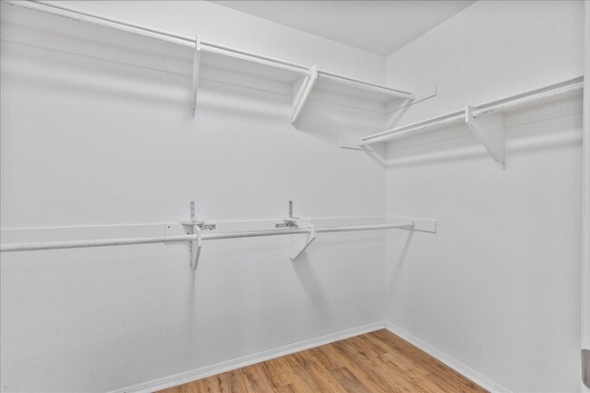 Building Photo - 14932 Isamar Ln