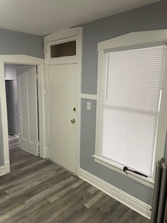 Building Photo - 1537 N Linder Ave