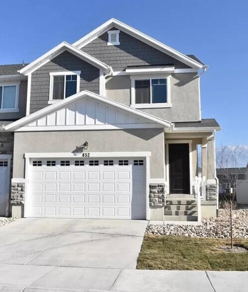 Building Photo - 652 Fall Creek Dr