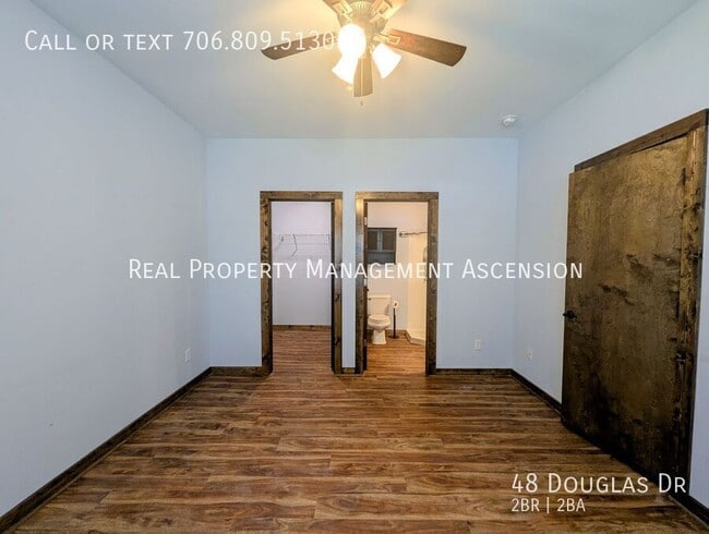 Building Photo - 48 Douglas Cir