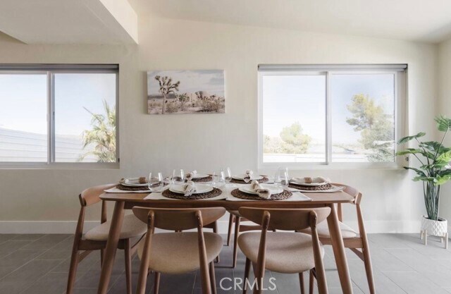 Building Photo - 61495 La Jolla Dr