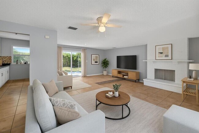 Primary Photo - 4810 NW 19th St